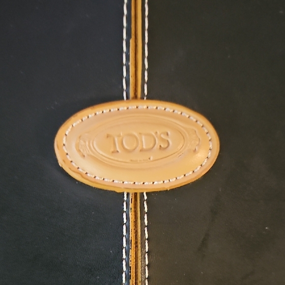 Tod's Black and Tan Leather Lady Di Vintage Tote - Picture 2 of 14